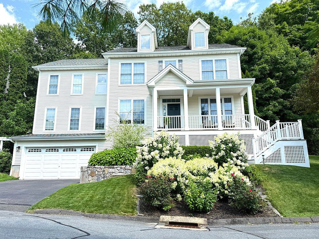 25 Independence Cir - Property Image