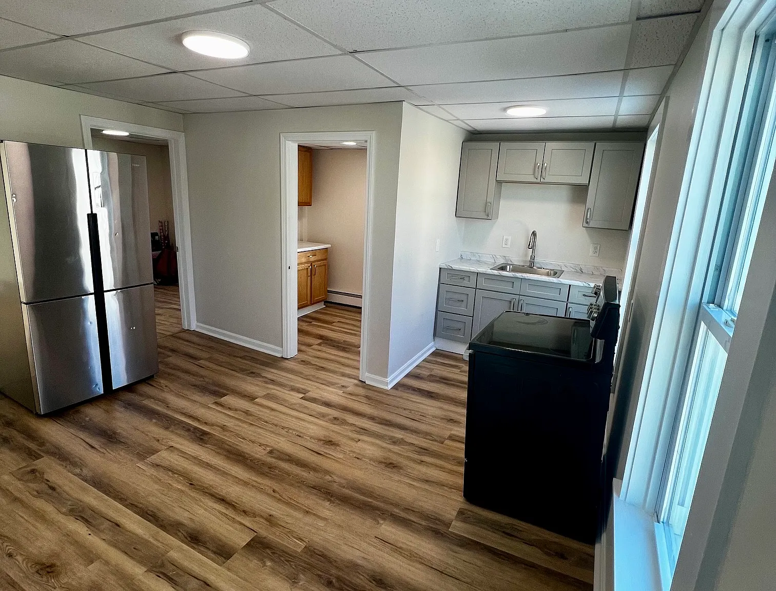 2 bed, 1000 sqft, $1,700 — Photo 2