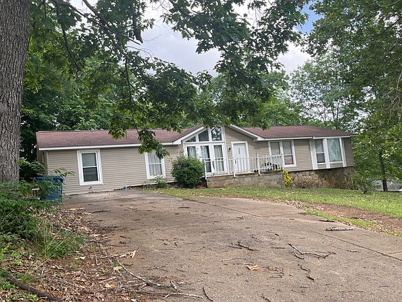 3rd image of 269 Shade Crest Dr
