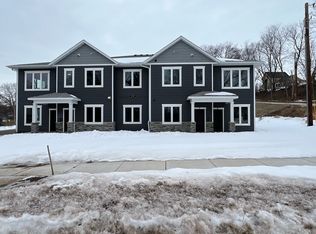 2136 4th St #8, Eau Claire, WI 54703