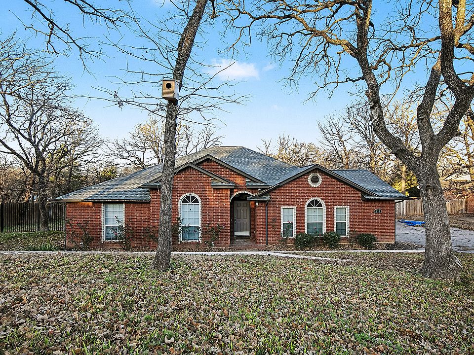 1st image of 533 Shady Oaks Trl