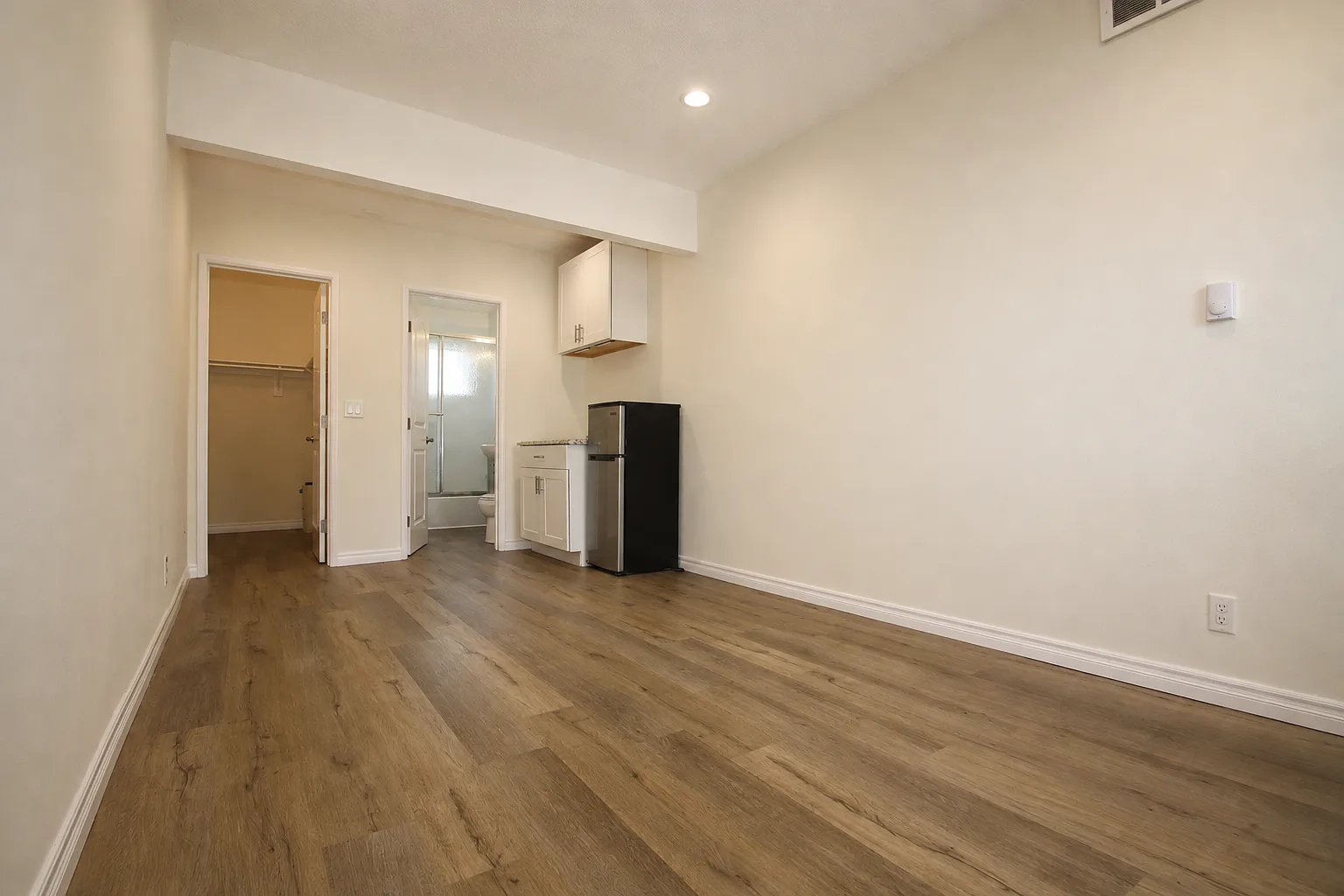 Studio, $1,295 — Photo 2