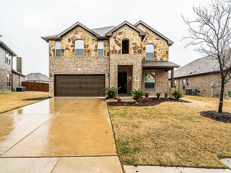 3816 Walden Dr — Photo 36