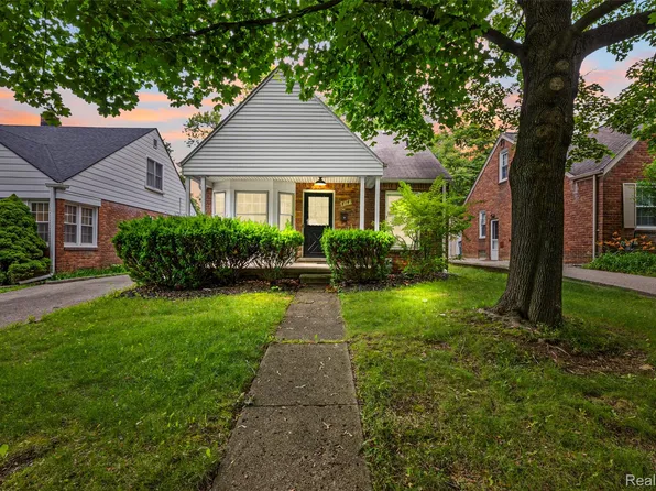 414 Aqua Ct, Royal Oak, MI 48073