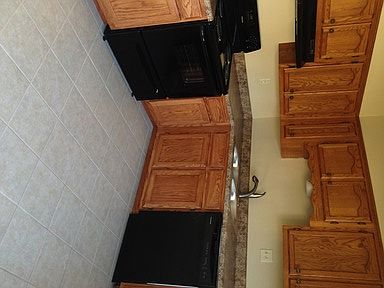 5th image of 3434 Laurelwood St