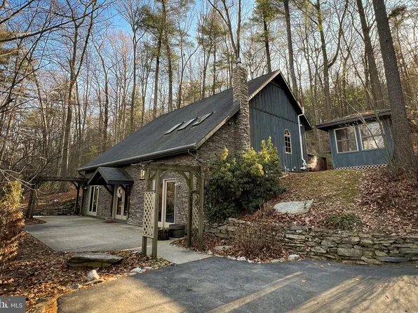 90 Maryland Ave, Aspers, PA 17304