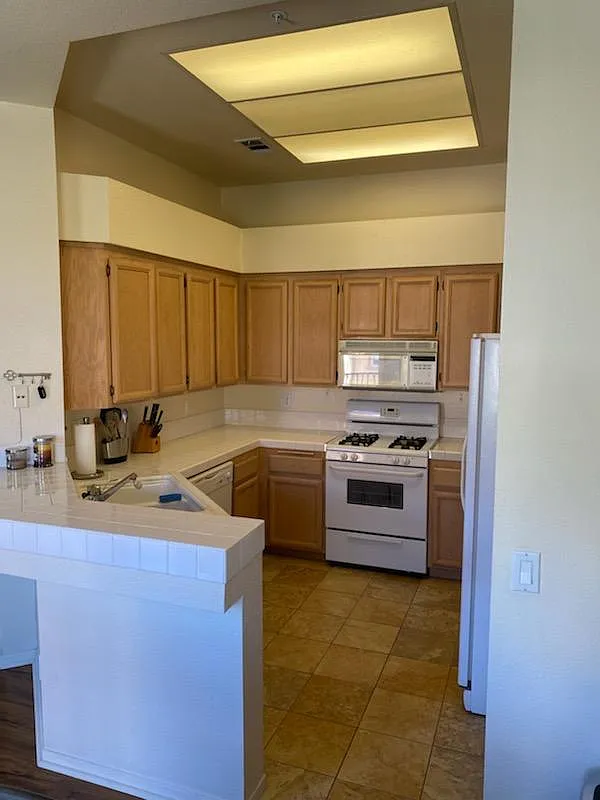 11360 Via Rancho San Diego — Photo 3