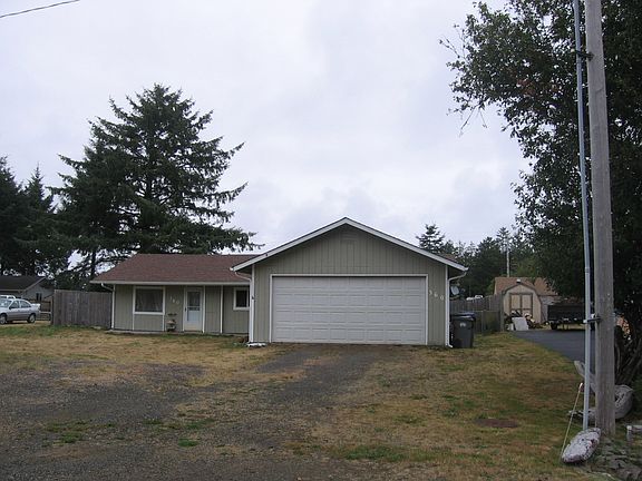 2nd image of 360 Snahapish Ave SE