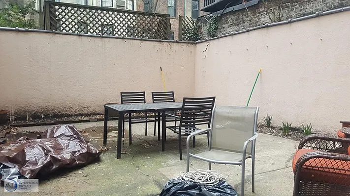 Rented by Metropolitan Property Group | media 13