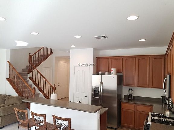 5th image of 9779 White Lilac St