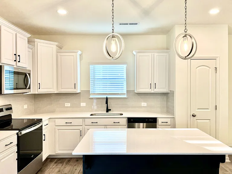 1156 Scotch Meadows Loop — Photo 4