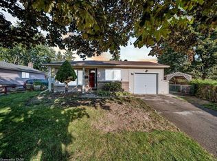 34 Belwood Cres, Kitchener, ON N2C 1Z3