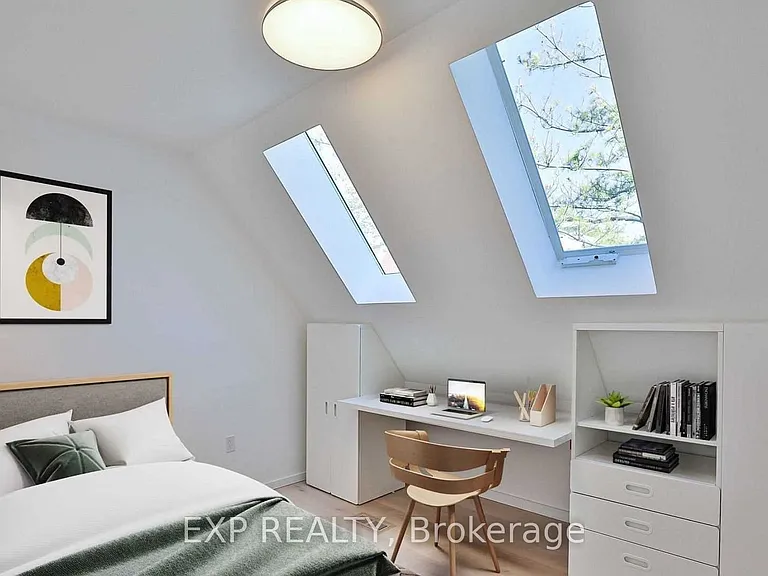 452 Montrose Ave #C — Photo 17