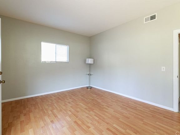 5th image of 24457 Park St