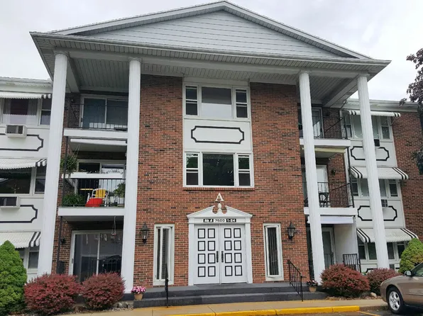 7500 Boulder Bluff Dr APT 11, Jenison, MI 49428