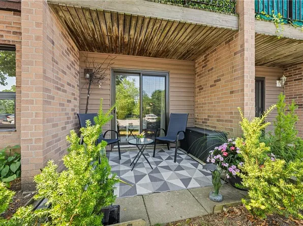 4209 Hixon St #111, Lincoln, ON L3J 0K2