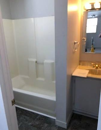 4th image of 521 N Spruce St #29gwwcymg