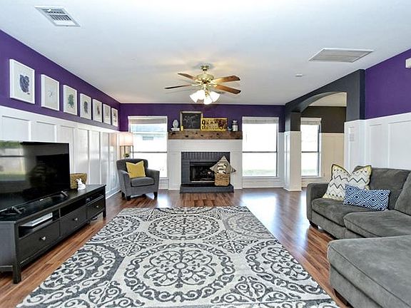 2nd image of 2104 Phlox Ct
