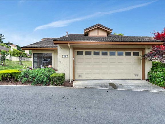 3rd image of 3352 Lake Lesina Dr