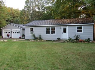 1800 W 48th St, Fremont, MI 49412