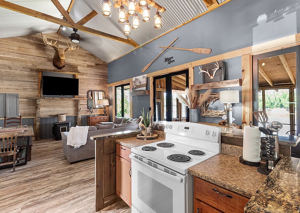 1st image of 1264 Wells Island Rd