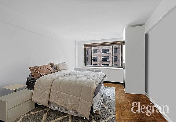 3rd image of 425 E 63rd St APT W5f