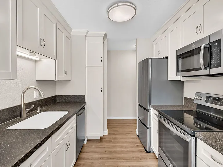 2562 Walnut Blvd #57 — Photo 9