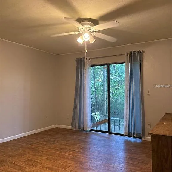 4313 SW 68th Ter — Photo 5