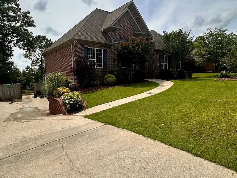 219 Grande View Pkwy — Photo 2