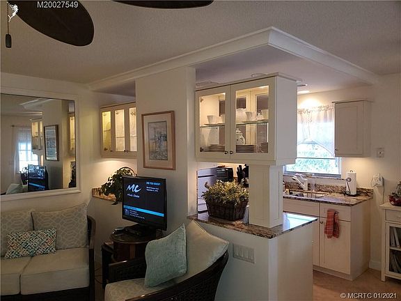 4th image of 2600 SE Ocean Blvd APT Kk-12