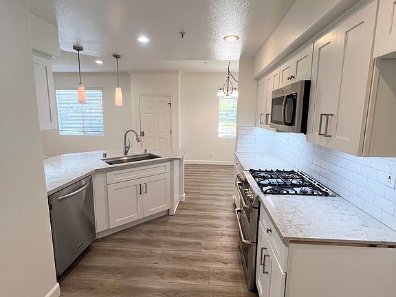 5th image of 2315 Ternberry Ct