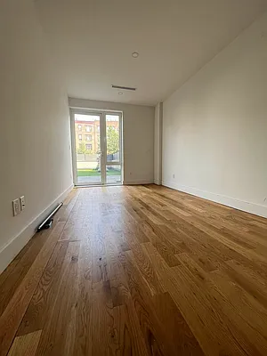 Rented by Compass | media 31