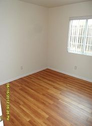 4th image of 2512 Periwinkle Dr