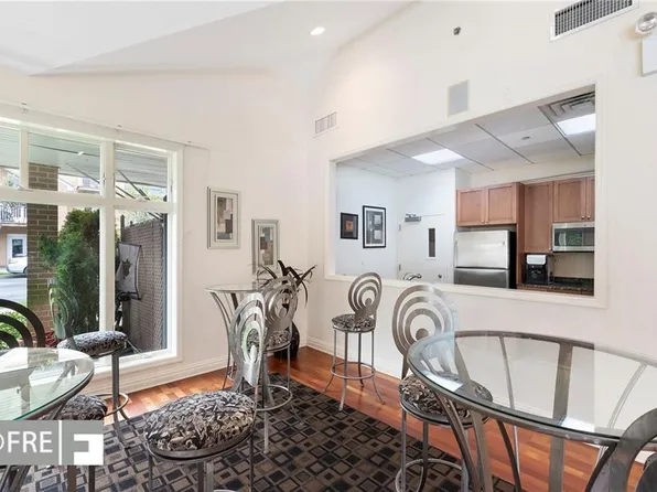 1940 Bergen Avenue image 40 of 42