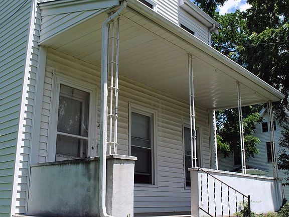 4th image of 244 Oakmont St