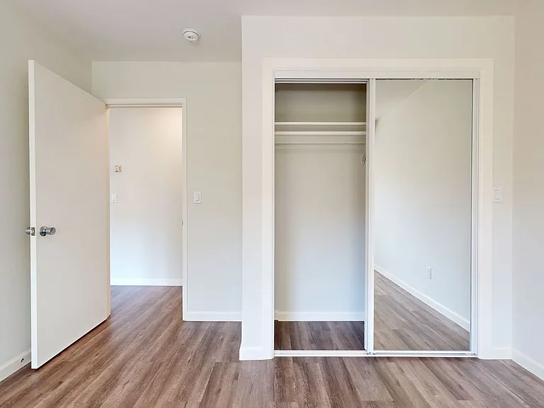 265 Vernon St — Photo 40