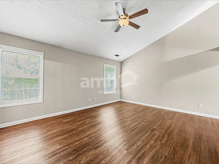 1558 Great Shoals Cir — Photo 11
