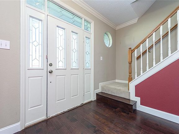 3rd image of 2709 Yaggi Dr