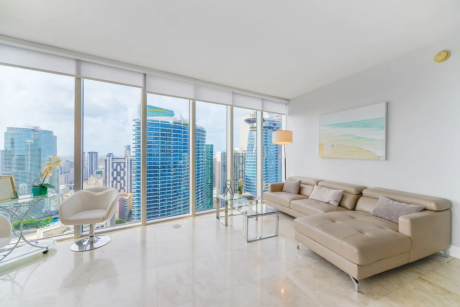 2 bed, 2.0 bath, 1280 sqft, $4,785 — Photo 2
