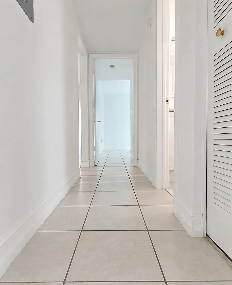 2 bed, 964 sqft, $3,500 — Photo 4