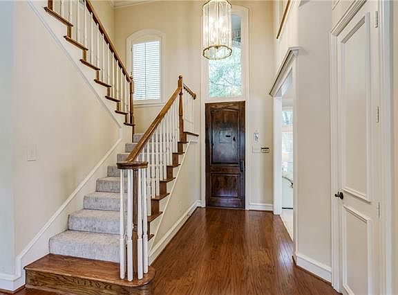 3rd image of 17532 Ivy Hill Dr