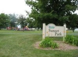 650 Belmont Dr, Romeoville, IL 60446