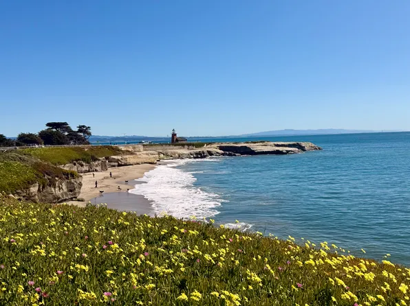 75 Front St #E, Santa Cruz, CA 95060