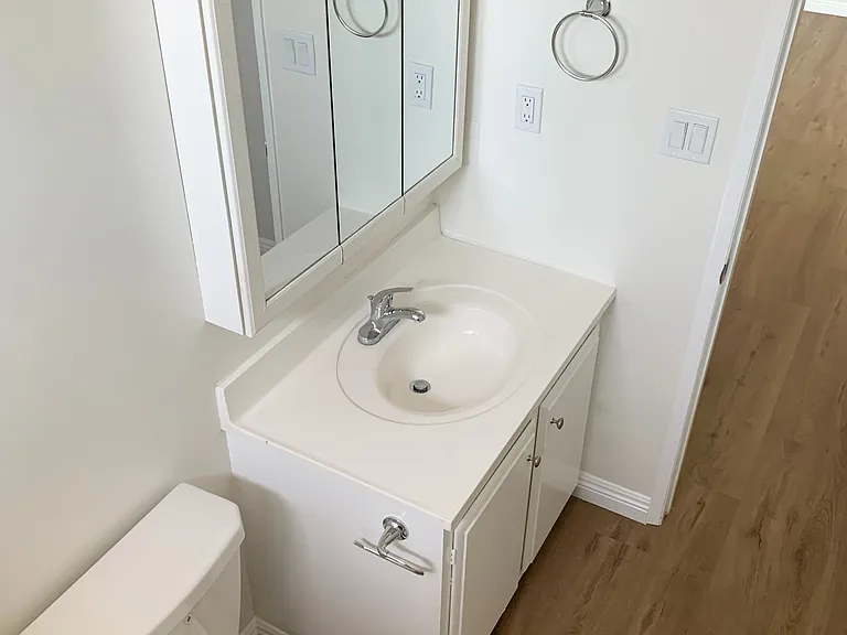 101 N Sierra Bonita Ave #9 — Photo 10
