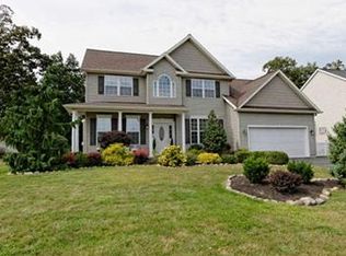 42 Towpath Ln, Waterford, NY 12188