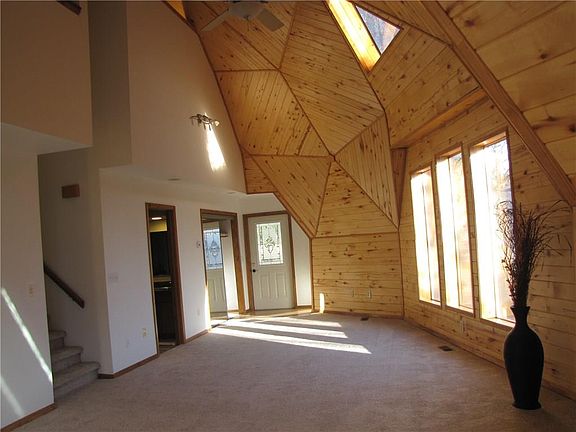 4th image of 21 Marazion Ln