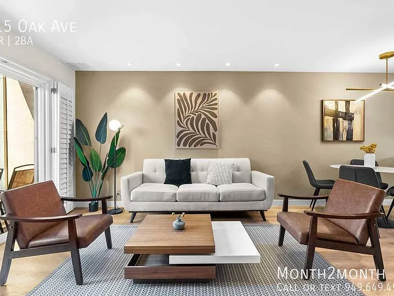 415 Oak Ave — Photo 1
