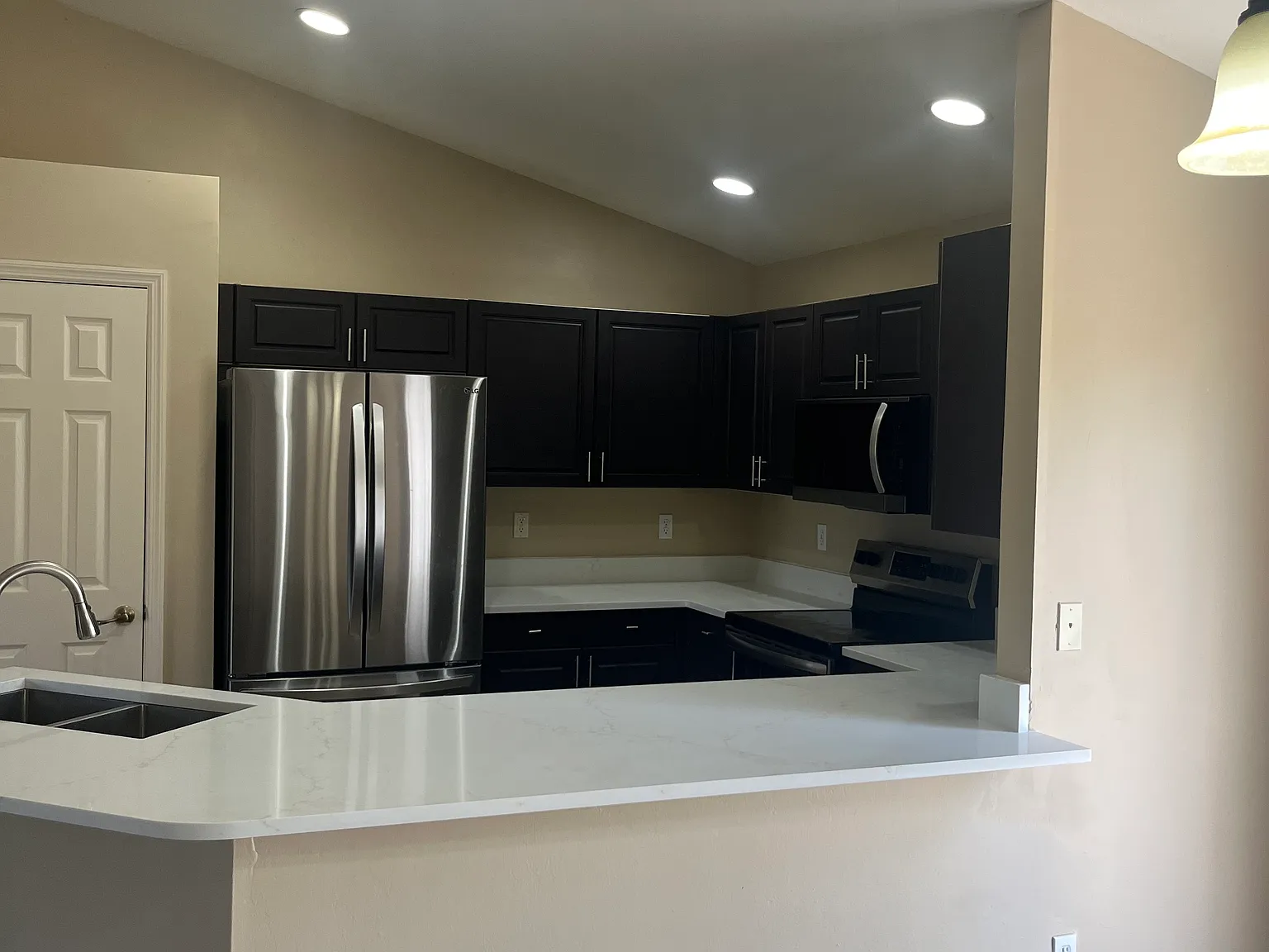 4 bed, 1626 sqft, $2,195 — Photo 4