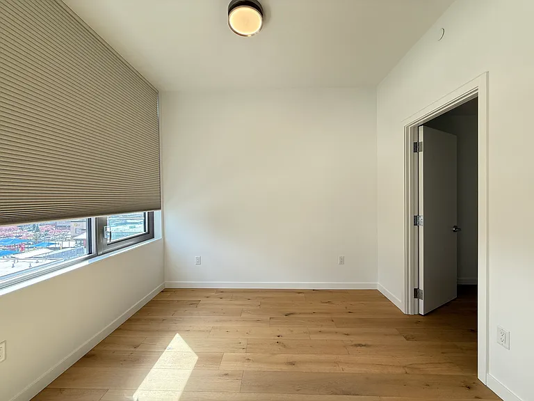 10232 NE 10th St #909 — Photo 15