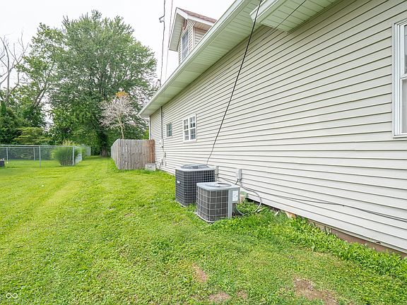 5th image of 8621 N Murphy Rd